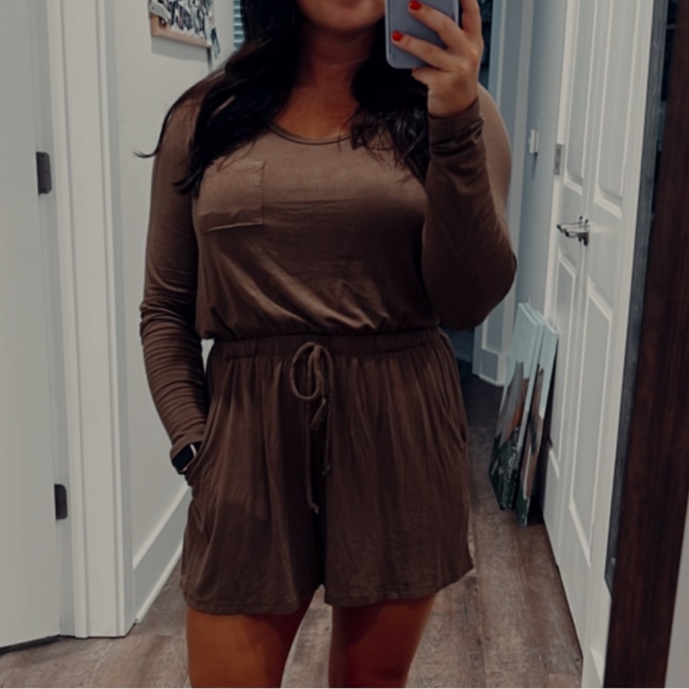 Long sleeve romper brown small